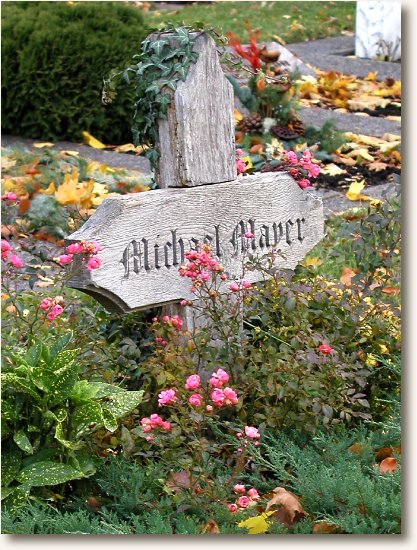 GrabkreuzMichaelMayergrau